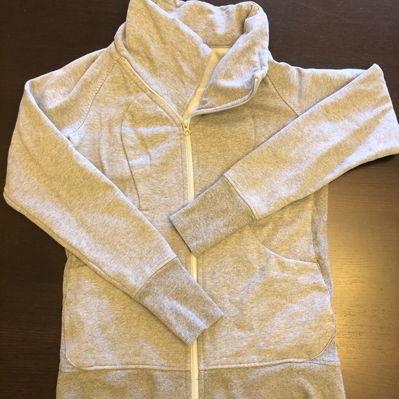 lululemon athletica Tops - 🔥💥Social distancing DEAL!!!💥🔥 Lululemon jacket